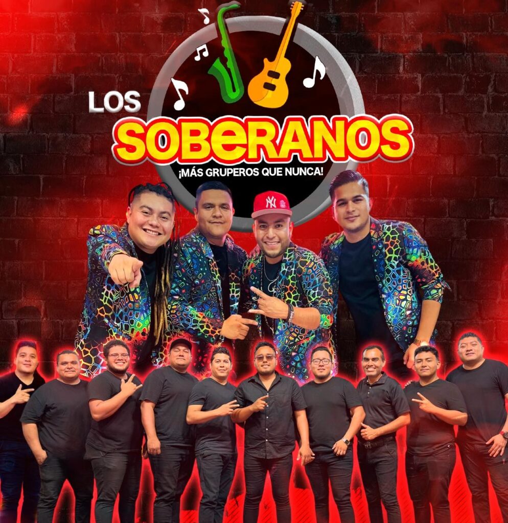 Los Soberanos tocando en vivo durante una fiesta tradicional en Juchitán Oaxaca